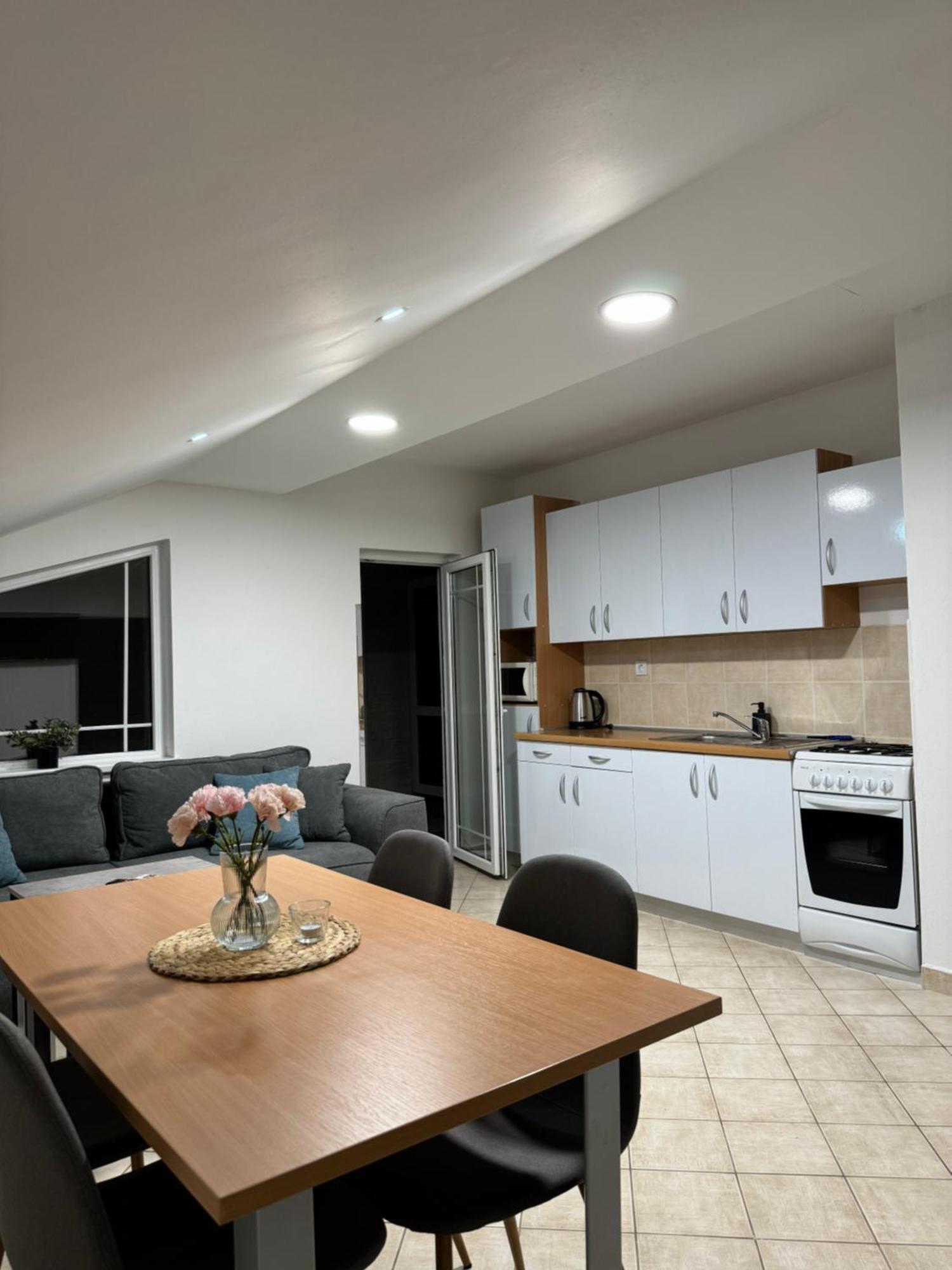 Apartmani Ivano Vir Extérieur photo