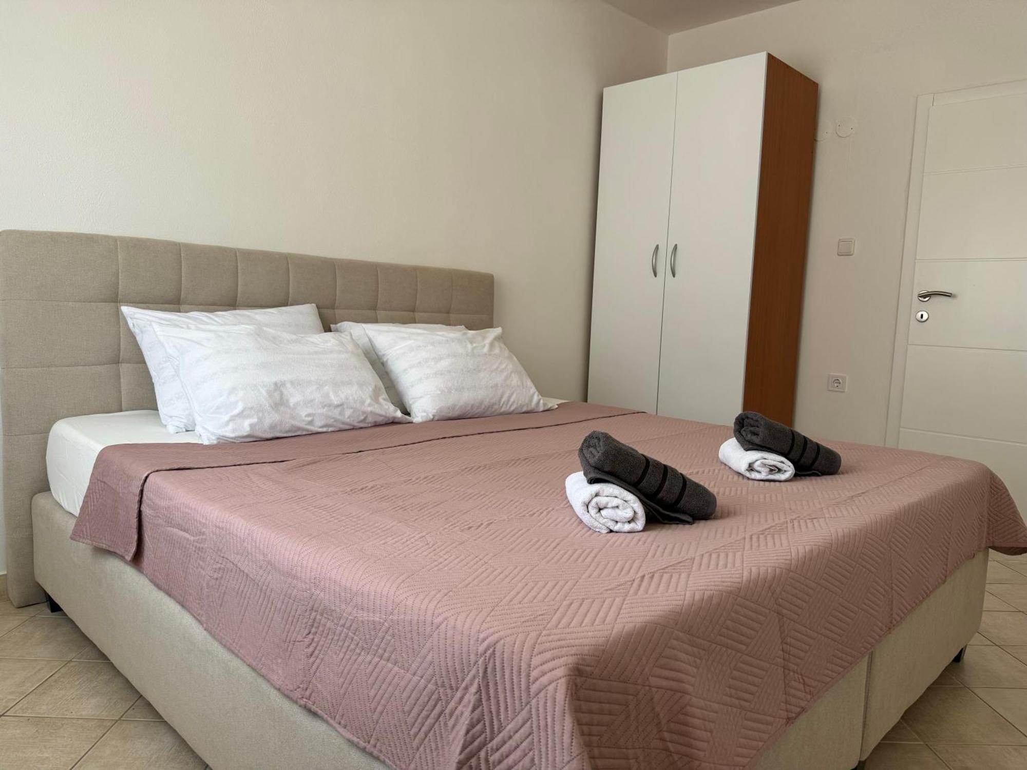 Apartmani Ivano Vir Extérieur photo