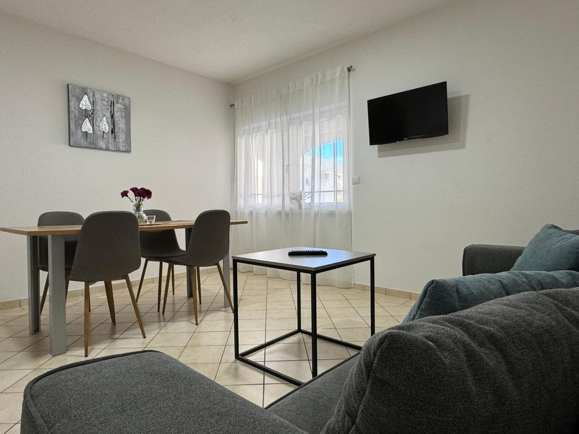Apartmani Ivano Vir Extérieur photo